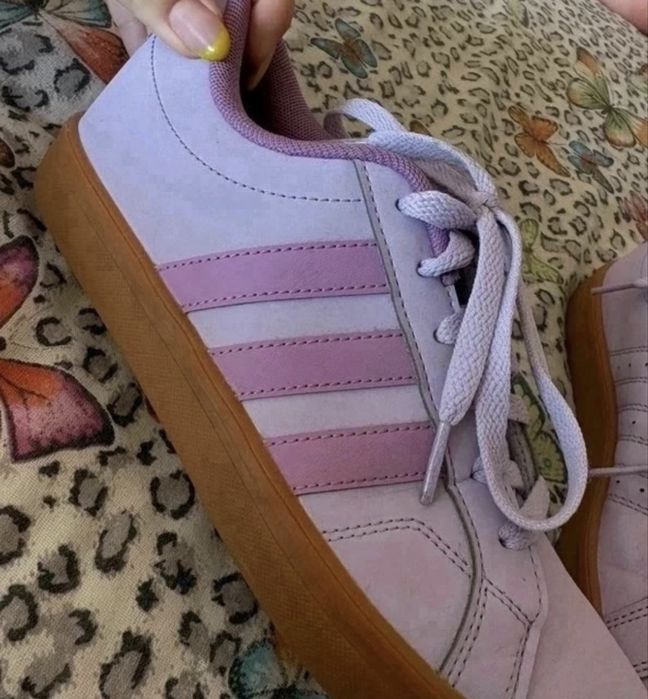 Vand adidasi dama ! Adidas original