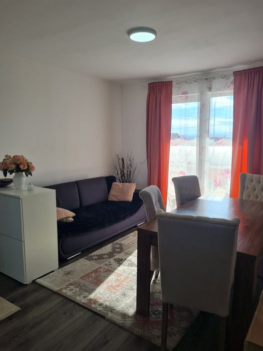 Apartament cu 3 camere