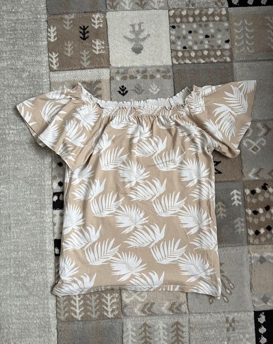 Top de vara cu umeri goi bluza eleganta bej floral