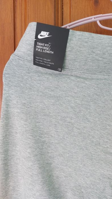 Нови оригинални дамски клинове Nike