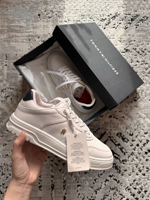 Tommy Hilfiger кроссовки