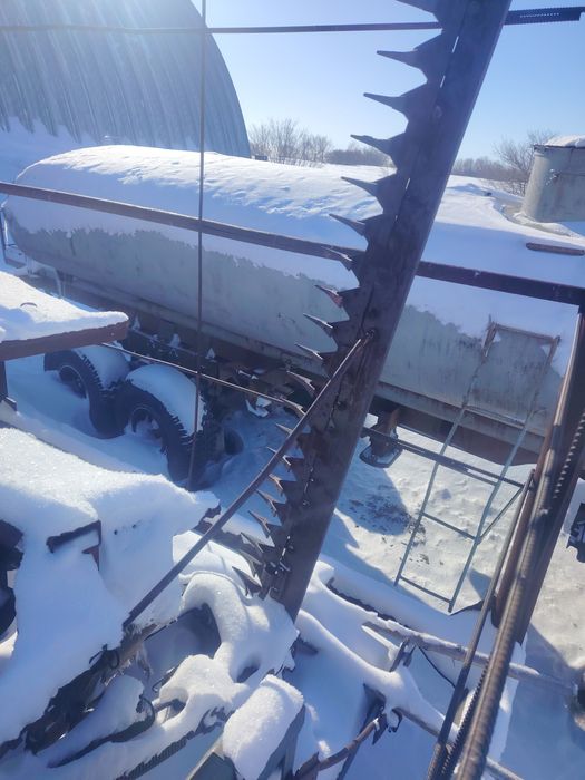 Сенокосилка двух бруска и грабли