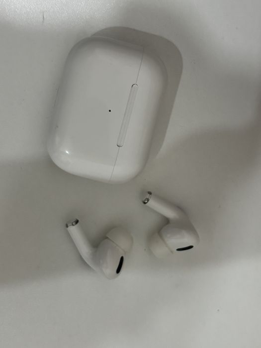 AirPods Pro наушники