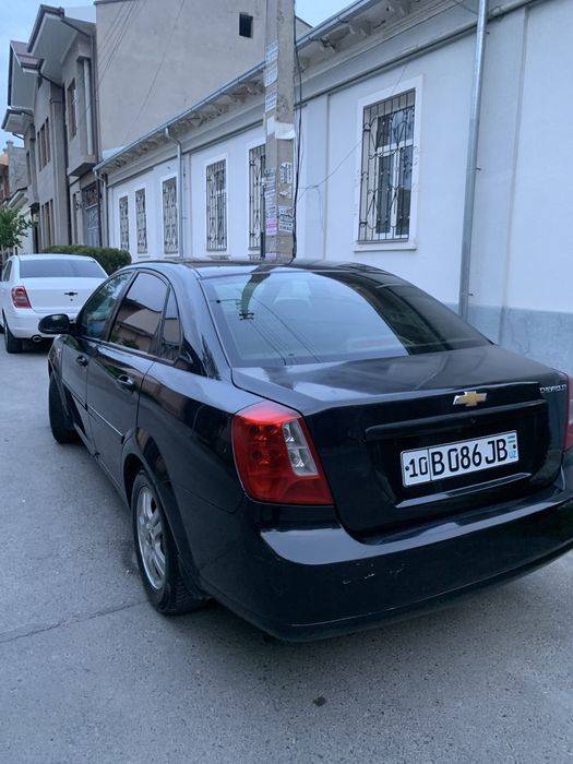 lasetti 2010 1.8 sotiladi holati yaxshi