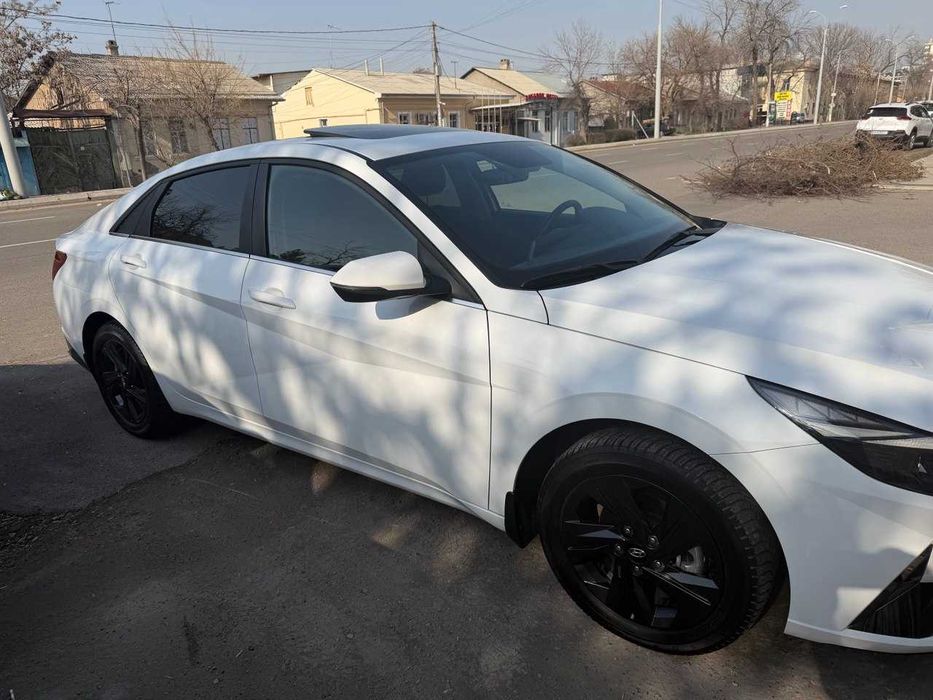 Hyundai Elantra Elegance Plus 1.6. 2022  пробег 46 000