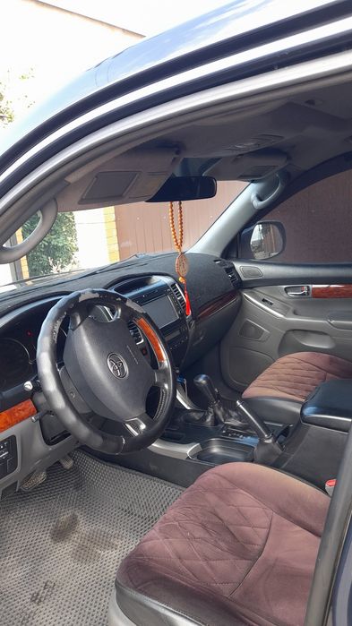 Продам тойота прадо 120