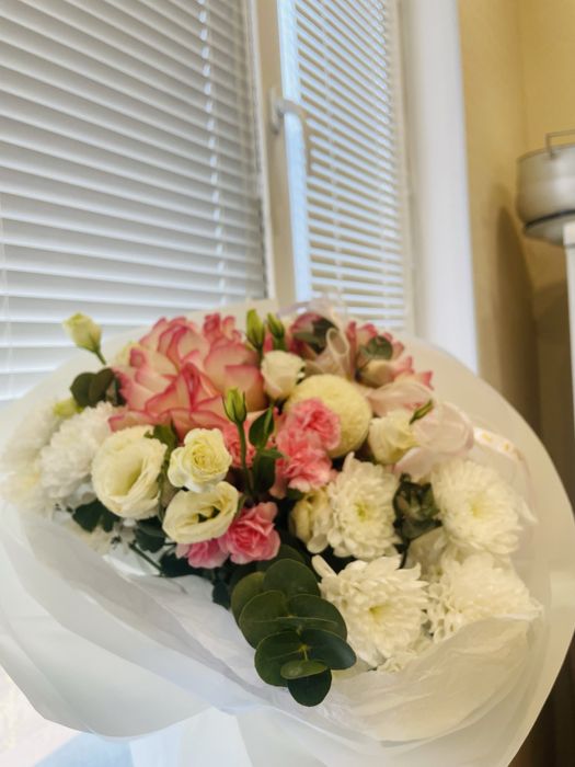 Гүл сатылады бағасы 15мың теңге