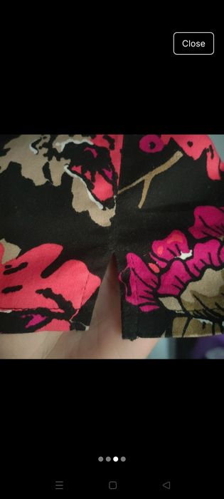 Pantaloni inflorati trei sferturi M