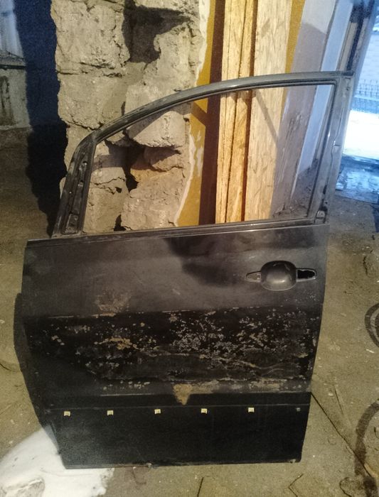 Продам дверь альфард