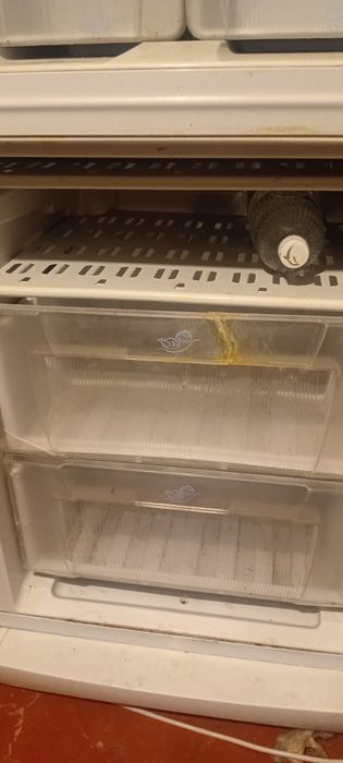 Продам холодильник