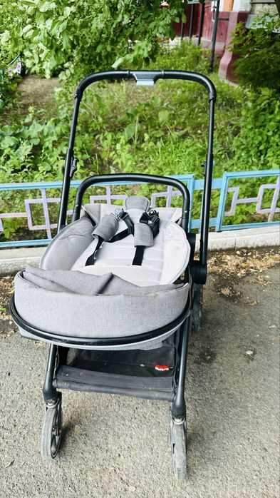 Продам коляску прогулочную.