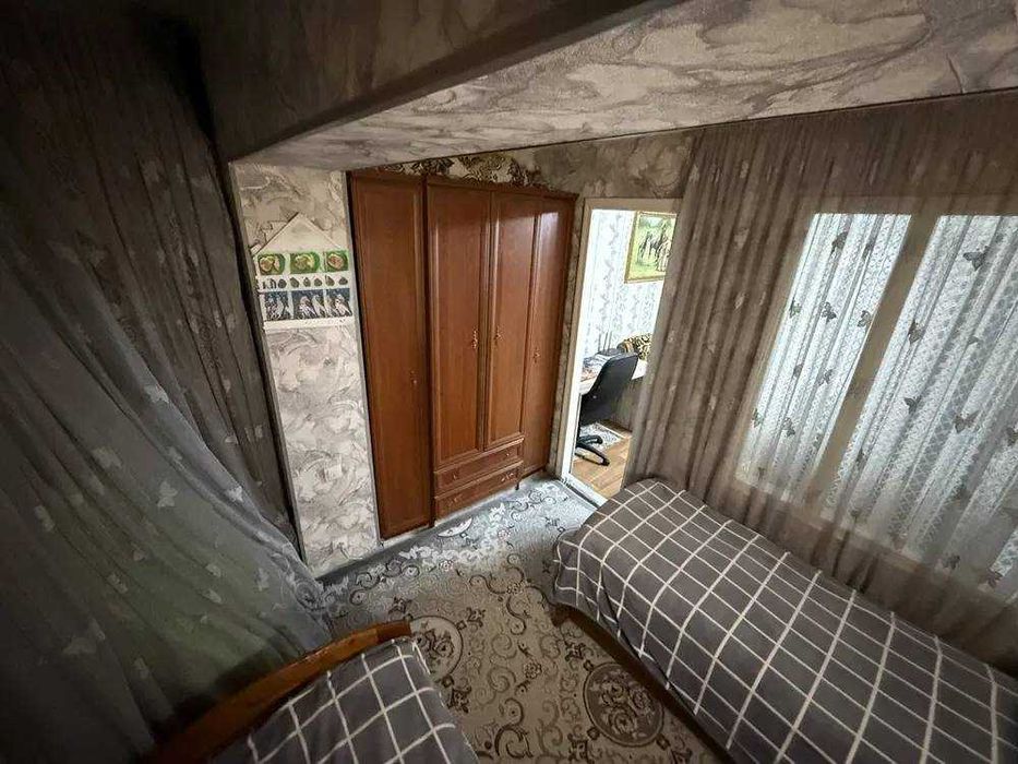 Юнусабад 2,Универсам  1/4/4 Ипотека Продается квартира ГАЛЕРЕЙКА