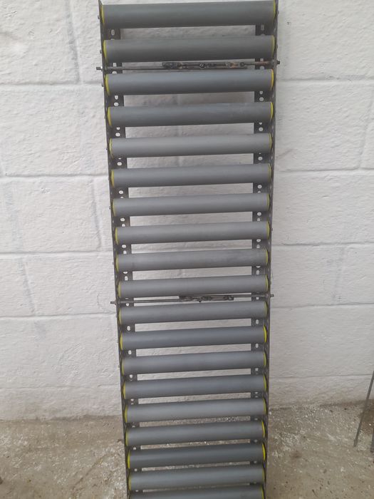 Masa cu role pentru transporta colete diverse materiale profile pvc