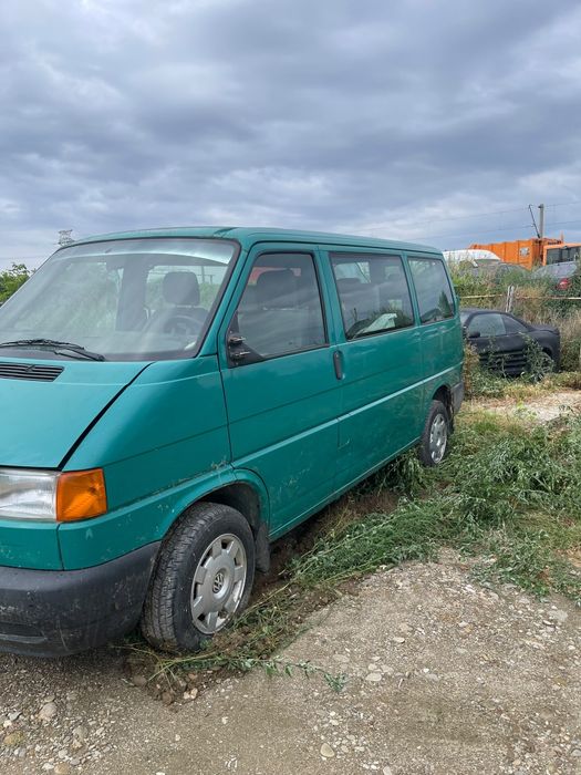 Dezmembrez Volkswagen T4 2.5tdi