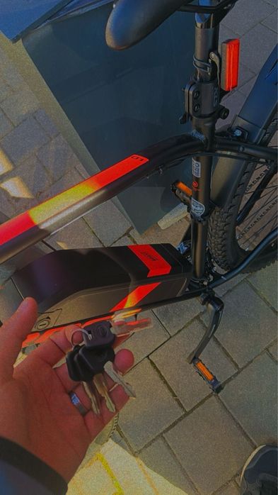 Kross hexagon electric