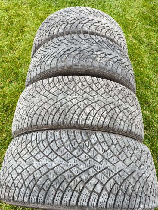 Anvelope iarna Nokian 225 50 R18
