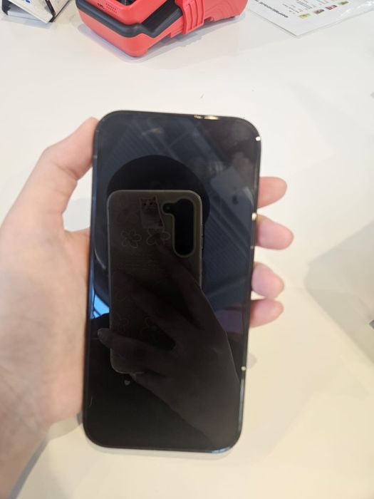 iPhone 15, использовался месяц