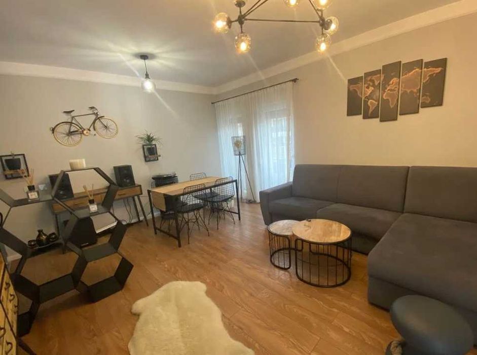 Дава се под наем Двустаен апартамент в Пловдив, Централна гара - 64 кв.м за 244.8 € - Снимка #1