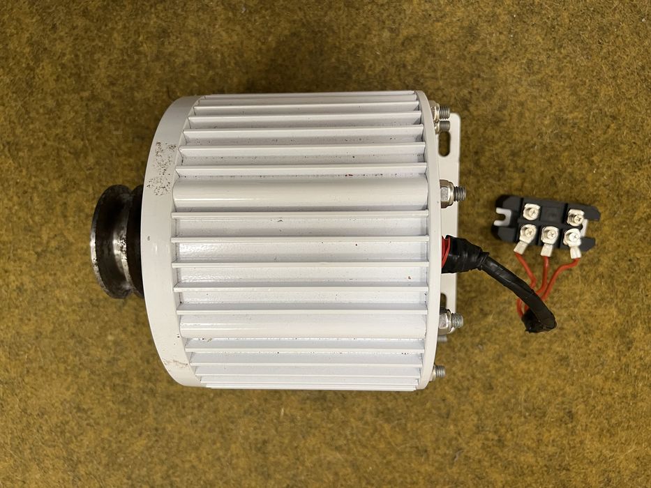 Перманентен Магнит Генератор 6 KW 220v