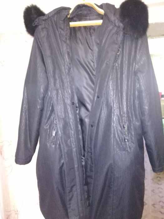 Пихора чёрная с капюшоном