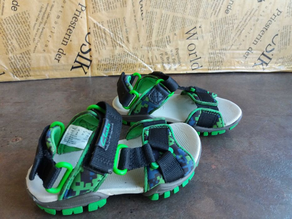 детски сандали,Clarks,летни отворени обувки за момче,номер25