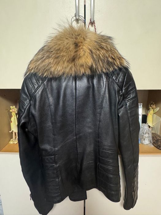Geaca piele  cu guler de blana
