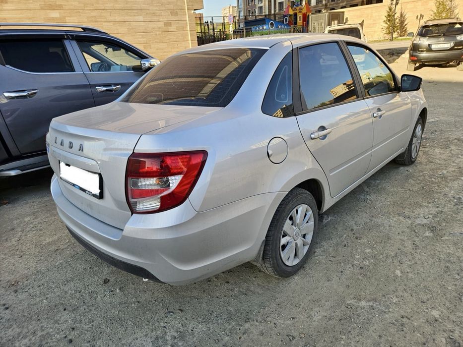 Продам Lada GRANTA 2190