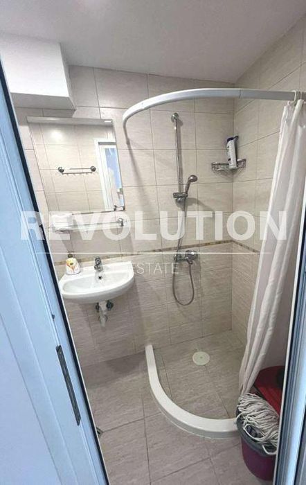 Дава се под наем Едностаен апартамент в Варна, Център - 45 кв.м за 410 € - Снимка #5