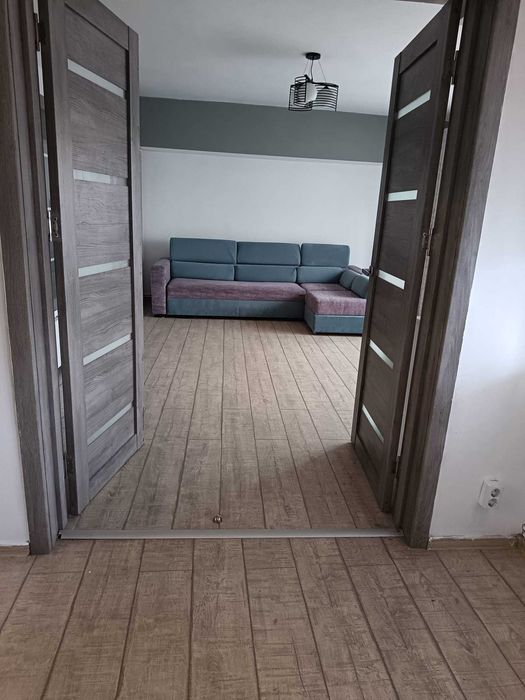 Disponibil spre închiriere un apartament spațios de 3 camere