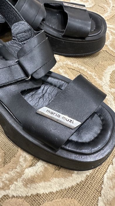 Летняя женская обувь сандали