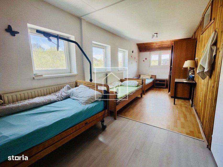 Afacere la cheie: Camin batrani 1143mp, Jacuzzi, Sauna, 0% Comision