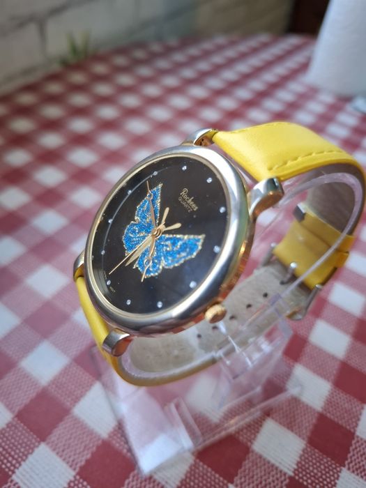 Дамски  кварцов часовник