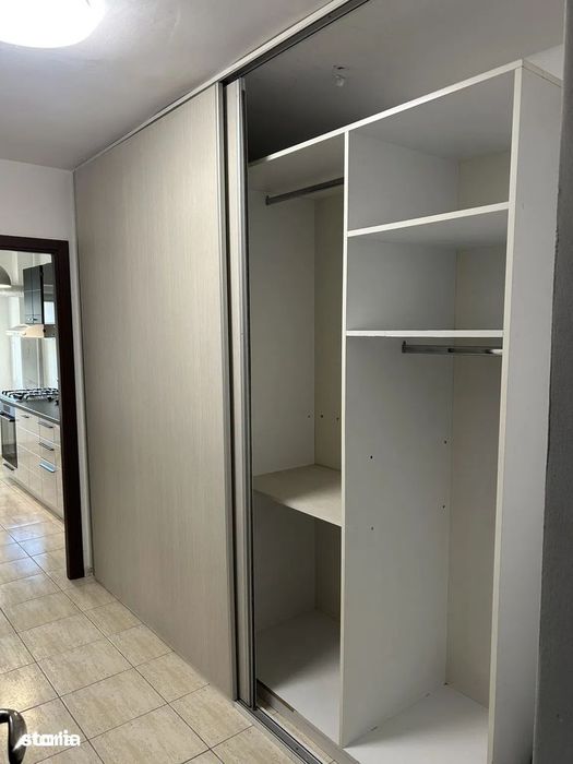 intre dristor SI vitan mall 45mp decomandata moderna