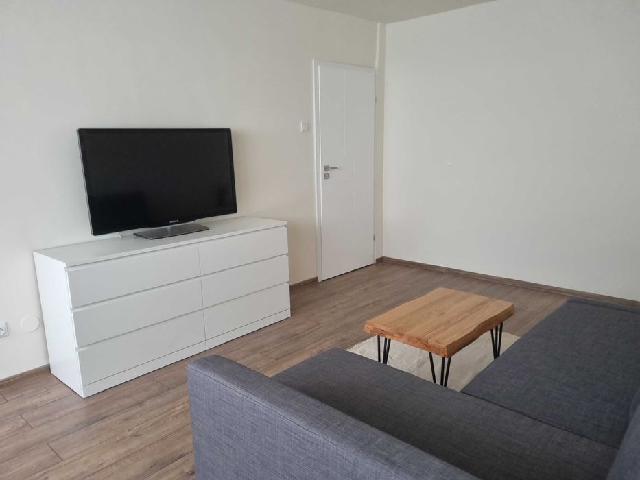 Apartament de închiriat