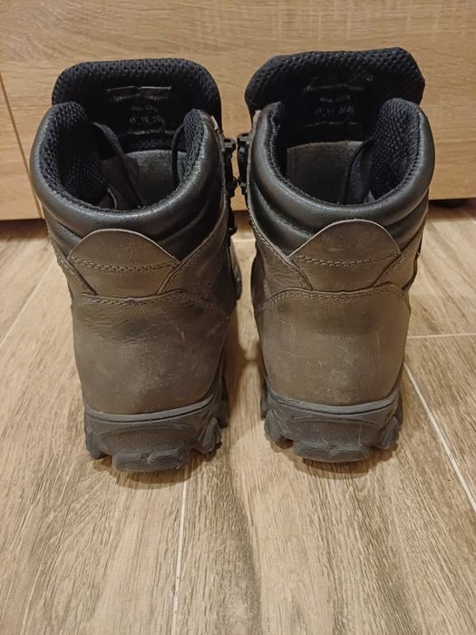 Мъжки зимни обувки №41. С връзки. Цвят: кафяв; Кавалер Юниън, България