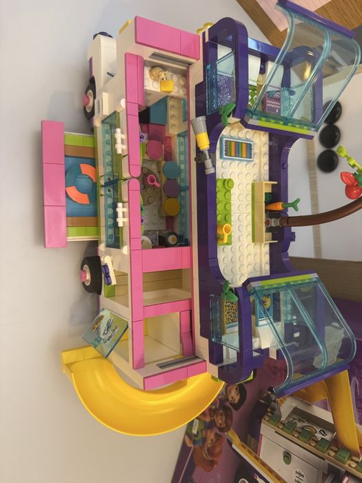 Lego Friends 8 +