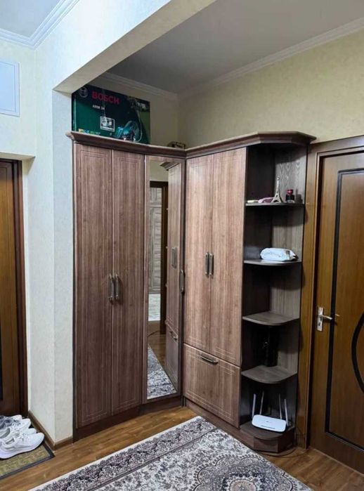 Юнусабад 13, 3 Ком не торец ор-р Кафе Анжир