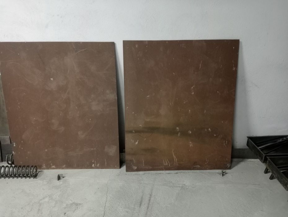 Продам листь 1м на 1.20 тольщена 5мм