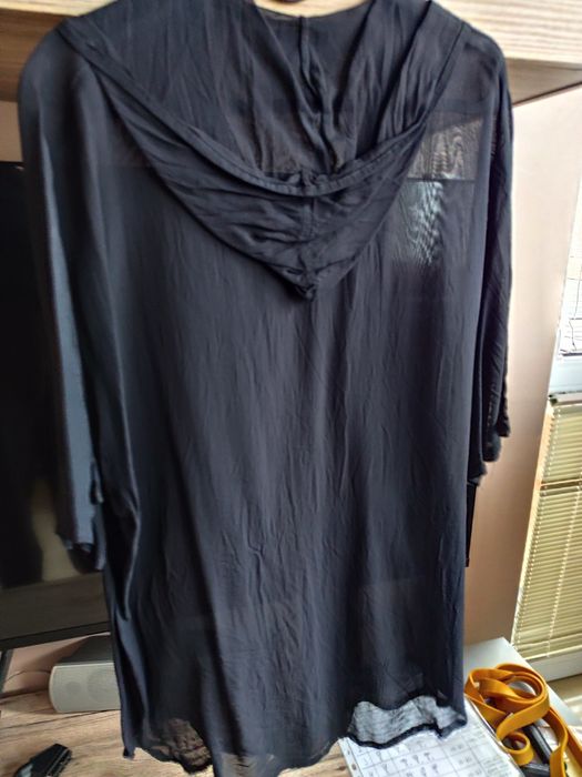 Дамски блузи L размер 6 броя