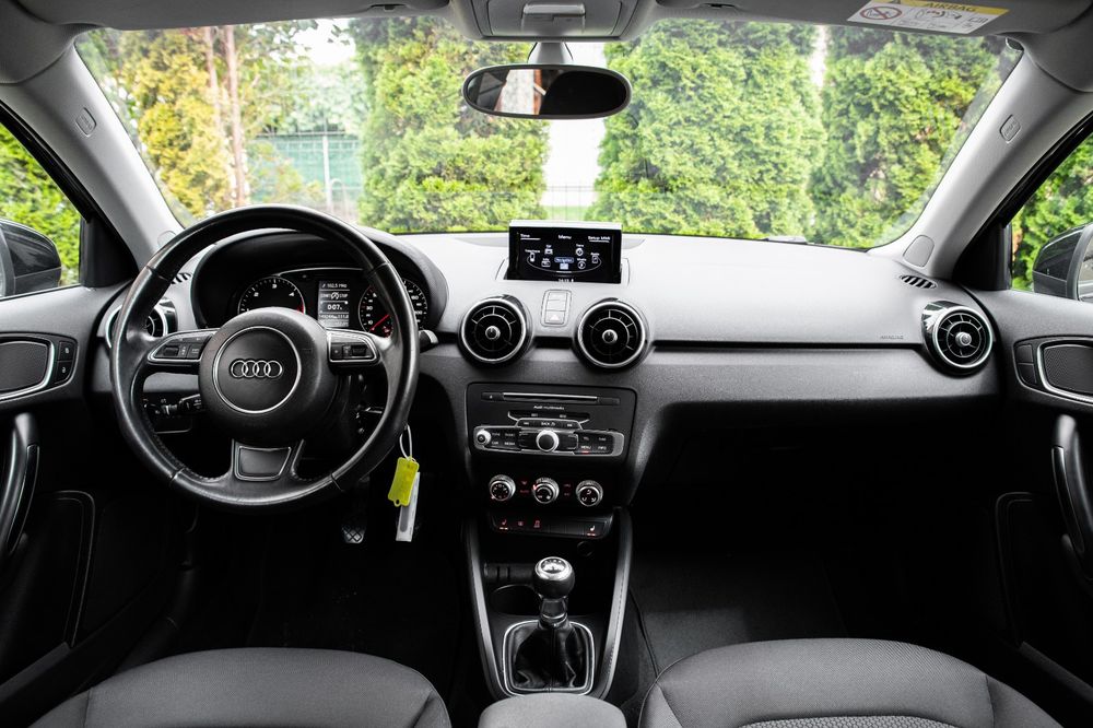 Audi A1 Facelift~Încălzire Scaune~Senzori parcare~Navigație~Euro 6