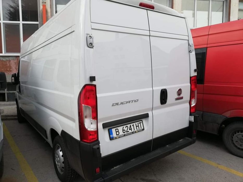 Товарен Бус под наем/Чужбина