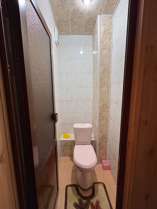 !! Уй сотилади 3хонали !!