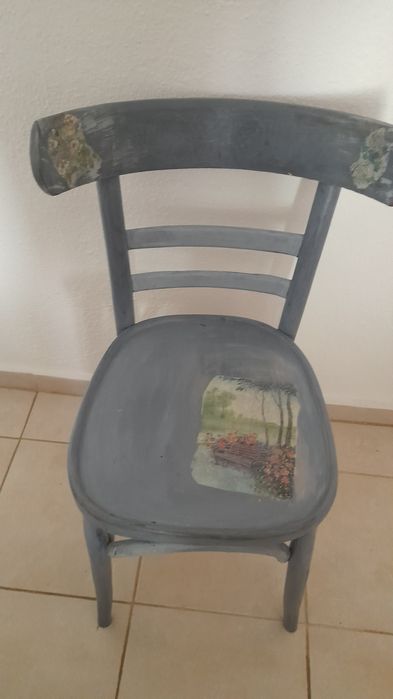 Ретро стол виенски