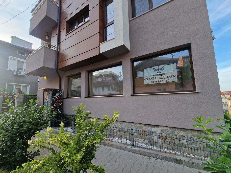 Под наем 40кв. помещение, офис, студио, кабинет в Асеновград, кв.Изток