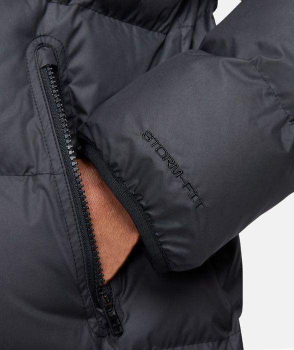 Чисто ново яке Nike Parka