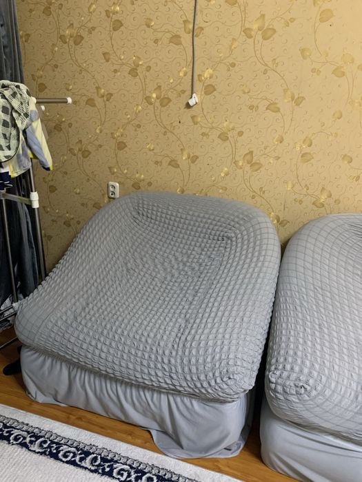 Диван удобный семейный большой