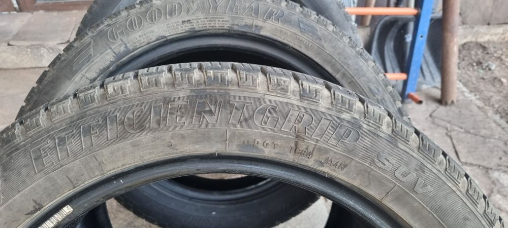 Goodyear EfficientGrip SUV 235/50 R19 103V