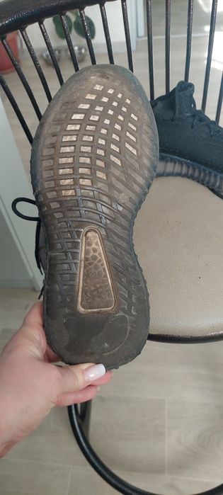 Продам кроссовки мужские