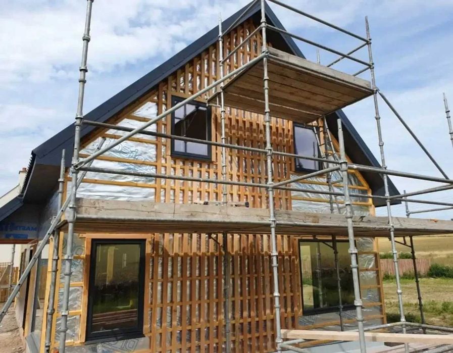 Case pe structura metalica