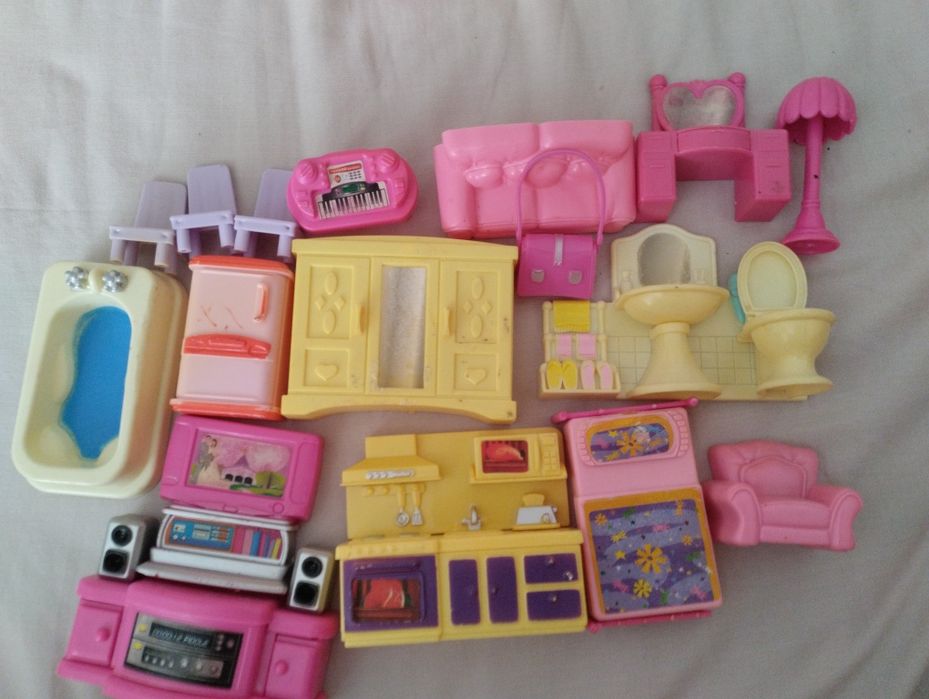 Продам игрушечную мебель